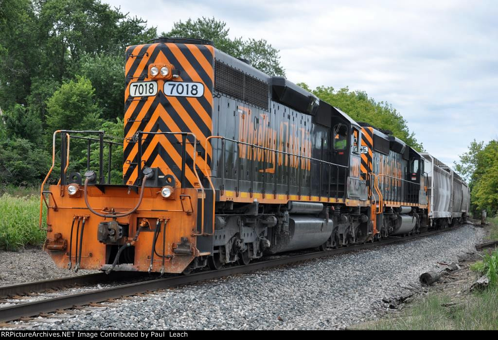 Eastbound manifest behind long hood forward SD40-2's